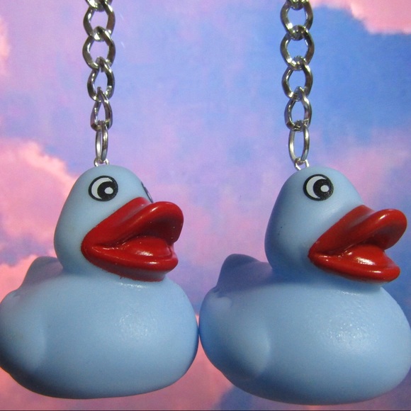 Duck Earrings 🐥 - Picture 2 of 2